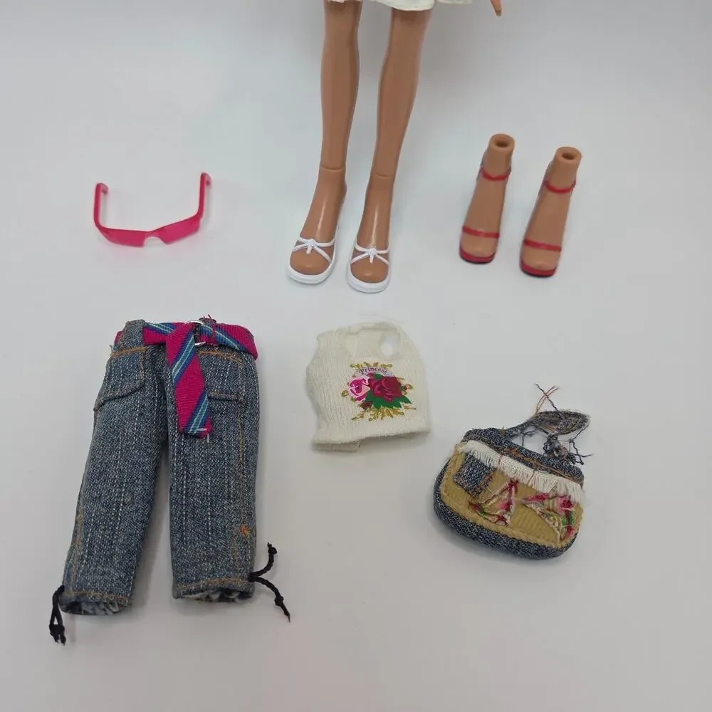 Vintage 2004 Bratz Funk Out Yasmin Doll Near Complete Original Outfits Shoes